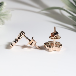 Pendientes con Cristales Redondos Brillantes Entrelazados, Motivo de Lazo Brillante en Oro Rosa, Joyería Clásica con Corona de Flores de Cristal - Product Image 4