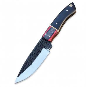 Herramienta Utilitaria de Campo para Exteriores, Hecha a Mano, de Acero con Alto Contenido de Carbono, Forjada, con Textura Martillada, Mango Híbrido Rojo y Negro - Product Image 6