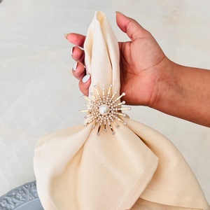 Pearl Flower Napkin <b>Ring</b> <b>Holder</b> Decorative Metal Napkin Buckle for Dining Table Wedding Hotel Banquet Bulk Supply - Product Image 4