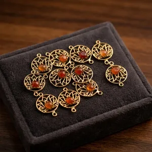 Pendentif en laiton avec cornaline naturelle, composant de bijouterie en filigrane floral, vente en gros - Product Image 2