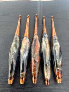 Handmade Luxury Resin & Wood <b>Crochet</b> <b>Hook</b> Attractive Knitting Hand Knitting Tool Resin Inlay Design Needles for <b>Crochet</b> - Product Image 4