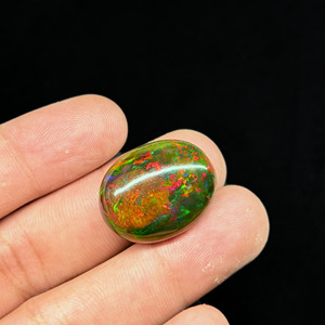 Opale noire éthiopienne naturelle 30,55 carats, cabochon ovale, pierre précieuse Welo avec feu multicolore - Product Image 6