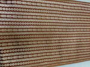 Tissu brodé en zari de Banarasi - Product Image 3