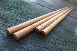 Palillos de madera grabados personalizados | Utensilios hechos a mano con logotipo para restaurantes, favores de boda, regalos y propósitos de marca - Product Image 6