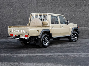 Toyota Land Cruiser 79 LX-Z Pickup 2.8 D-4D 2024 – Camioneta Diésel 4x4 de Servicio Pesado - Product Image 3