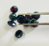 Pierre précieuse naturelle Opale noire de l'usine Rare Gems, taille brillant ronde, facettée, irisée, pierre libre du Rajasthan pour la fabrication de bijoux