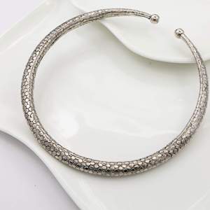 Collar Gargantilla de Cadena de Serpiente de Plata 925, Diseño Minimalista, Unisex, para Uso Diario - Product Image 2