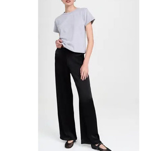 T-shirt femme gris clair, coupe classique, 100% coton, tendance, respirant, tissu de haute qualité. - Product Image 4