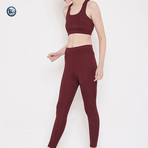 Tenue de sport au design moderne, leggings extensibles et soutien-gorge de sport pour un style de vie actif - Product Image 4