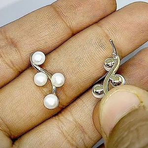 Boucles d'oreilles pendantes en perles d'eau douce, plaquées or, design exclusif, vente en gros, fournisseur de bijoux en vrac, Inde - Product Image 4