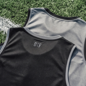 Chaleco de Entrenamiento MMA, Camiseta Deportiva sin Mangas para Boxeo, Chaleco Deportivo con Logotipo Personalizado, Chaleco Deportivo con Cuello en V para Entrenamiento y Fitness - Product Image 4