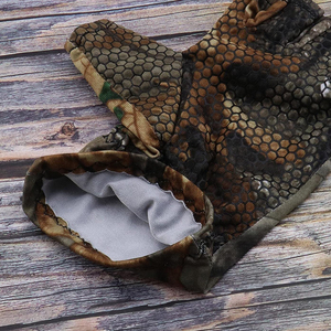 Customized Fishing <b>Gloves</b> | <b>Moisture</b>-Wicking Mesh Panels for Cooling | Bulk Export Price - Product Image 4