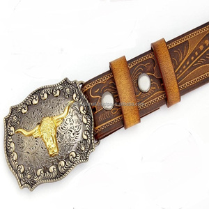 Cinturón de herramientas de cuero occidental con relieve floral tallado a mano para vaquero con hebilla grabada floral de cuerno de toro de diseñador sólido - Product Image 1