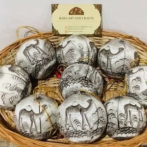 Adornos de Navidad pintados a mano, adornos de papel maché pintados a mano con colores sin plomo - Product Image 4