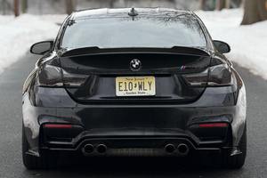 Auto Usado Confiable, <span class=keywords><strong>BMW</strong></span> <span class=keywords><strong>M4</strong></span> Coupé 2018, Motor de 6 Cilindros con Doble Turbo - Product Image 3