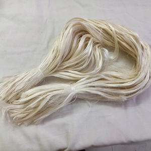 Meilleures ventes – Fabriqué au Vietnam – Fibres de feuilles d'ananas naturelles séchées de haute qualité, jaune clair, longueur 70-120 cm, en vrac - Product Image 4