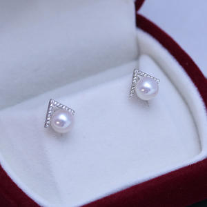 Zhuji Danshui Edison 10-11mm White Round S925 <b>Silver</b> <b>Stud</b> <b>Earrings</b> Strong Light Pearl Fashionable Wholesale - Product Image 1