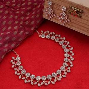 Parure de bijoux de luxe en zircon avec collier ras-du-cou et boucles d'oreilles, motif floral bohème, plaqué or rose, pour mariage et fiançailles - Product Image 6