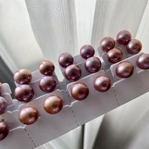 Vente en gros de boucles d'oreilles en perles d'or naturelles de 10 à 11 mm, style parfumé, luxe léger, mode, fabriquées par des experts - Product Image 1