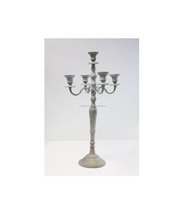 Elegantes candelabros de metal plateados hechos a mano para decoración de interiores de lujo y arreglo de velas para eventos de bodas - Product Image 2