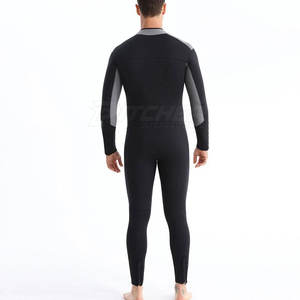Ensemble de rashguards d'entraînement athlétique pour hommes, vêtements de sport respirants et performants, tenue de fitness - Product Image 4