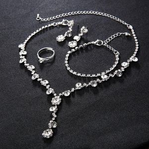 Set di 5 Pezzi di Gioielli di Lusso per Donne, Gioielli da Matrimonio con Cristalli Artificiali Incastonati, Collana, Orecchini e Bracciale - Product Image 2