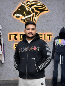 Sweat à capuche zippé pour homme, coupe oversize, 100% coton épais, avec manches imprimées personnalisées, strass et effet vieilli, style streetwear - Product Image 1