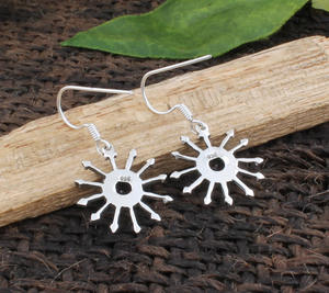 ต่างหูโกเมนสีแดงธรรมชาติ เงินแท้ 925 ต่างหูแบบติดหู โกเมนไพโรเปแท้ เครื่องประดับโกเมน ขายส่งจากผู้ผลิต - Product Image 5