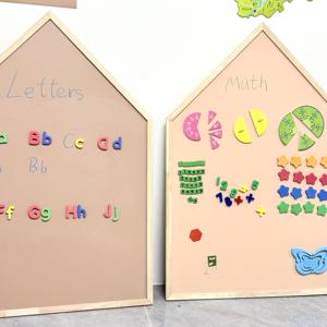 <span class=keywords><strong>Pizarra</strong></span> Magnética con Soporte <span class=keywords><strong>en</strong></span> Forma de Casa, <span class=keywords><strong>Pizarra</strong></span> de Dibujo de Madera Ecológica para Niños Preescolares, para Escribir y Dibujar - Product Image 3