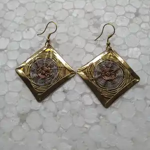 Fashionable brass earrings supper quality and unique style with beautiful look For girls From Falak World Export