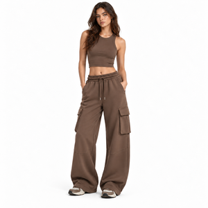 Pantalon de jogging cargo décontracté marron chocolat pour femme, coupe large, taille élastique avec cordon de serrage, poches utilitaires, style streetwear - Product Image 1