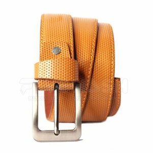 Ceinture en cuir classique avec ajustement réglable et finition lisse, idéale pour les tenues professionnelles, décontractées et le quotidien - Product Image 4