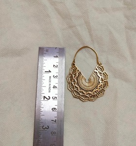 Boucles d'oreilles en laiton à faible MOQ, finition premium, commande personnalisée, vente en gros directe usine - Product Image 4