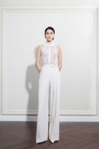 กางเกงขายาวผู้หญิงรุ่นใหม่ล่าสุด สไตล์มินิมอล ELYN WIDE-LEG PANTS ซิปด้านข้าง เอวสูง พร้อมบริการ ODM - Product Image 3