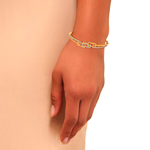 Bracelet élégant en or rose géométrique serti de diamants 18 carats pour femme - Product Image 3