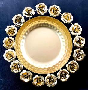 Bol Urli en métal artisanal indien moderne et unique, forme ronde de Diya, décoratif pour les fêtes de mariage - Prix - Product Image 3