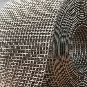 Malla Metálica Soldada Industrial [APEC] para cubiertas de pantallas industriales y proyectos de mantenimiento de plantas para adquisiciones en fábricas - Product Image 4