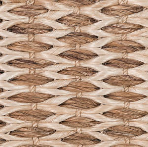 Alfombra de yute trenzada y audaz con una combinación llamativa de fibras negras y color canela para áreas de alto tráfico. Disponible a precios de mayorista. - Product Image 3