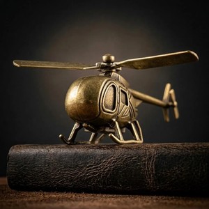 Modelo de Helicóptero en Miniatura de Estilo Antiguo, Artesanía de Metal, Decoración de Escritorio, Adorno Creativo para Oficina y Hogar - Product Image 3