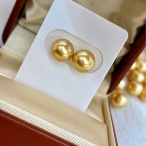 Pendientes de Perlas Blancas Puras Sin Núcleo de 8-9 mm, el Mejor Regalo Hecho a Mano, Adorno Mantou Exquisito, Brillante e Impecable, Aguja Gruesa - Product Image 5