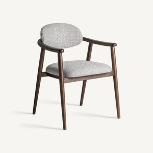 Chaise de salle à manger moderne haut de gamme avec tissu bouclé texturé et pieds en bois foncé pour café, restaurant, hôtel - Product Image 1