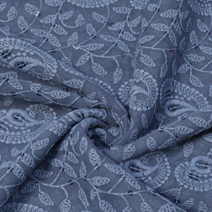 Tissu brodé Schiffli, tissu en dentelle brodée, tissu en maille, tissu en filet pour la confection de vêtements, approvisionnement haut de gamme pour les grands acheteurs de mode. - Product Image 3