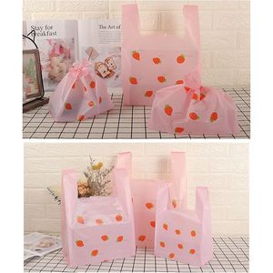 Sacchetti di Plastica Rosa a Forma di Fragola, Confezione da 50, Pratici per Negozi e Ristoranti (9.8x16) - Product Image 2