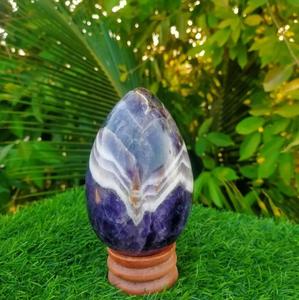 Œuf de cristal d'améthyste naturelle Chakralume Chevron, poli à la main, pierre précieuse violette pour la méditation, le Reiki, l'énergie des chakras et la décoration - Product Image 6