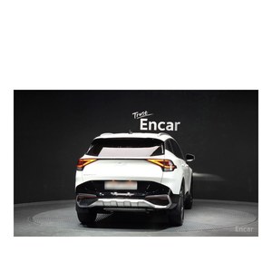 Kia Sportage 1.6 Turbo Essence 2WD 2022 avec caméra de recul, sièges en cuir, conduite à gauche - 49 953 km - Product Image 4