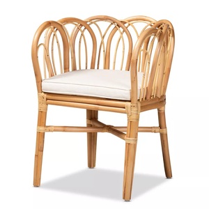 Chaises d'appoint en rotin pour événements, vente pour fournisseurs, magnifiques chaises de réception de mariage avec bordure festonnée - Product Image 2