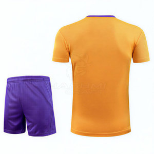 Uniforme de tenis de tela flexible de alta calidad diseñado para brindar comodidad, estilo y mejorar el rendimiento en la cancha. - Product Image 5