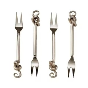 ชุดมีดเสิร์ฟชีสสไตล์ร่วมสมัย ทำจากสแตนเลส พร้อมอุปกรณ์ตัดชีสและอุปกรณ์เสริมสำหรับเสิร์ฟในครัว - Product Image 4