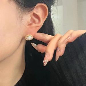 Boucles d'oreilles en perles d'eau douce Zhuji 9-10 mm, rondes violettes, argent S925 avec des défauts simples, vente en gros, approvisionnement transfrontalier en direct - Product Image 2