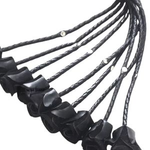 Fouet en cuir robuste pour jeux BDSM à fort impact - Product Image 4